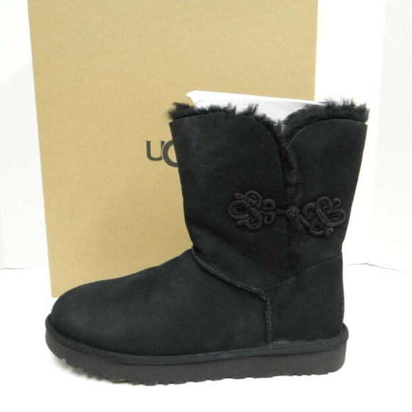 UGG MARIKO BAILEY BLACK CLASSIC SHORT BOOTS NEW! - Picture 6 of 7